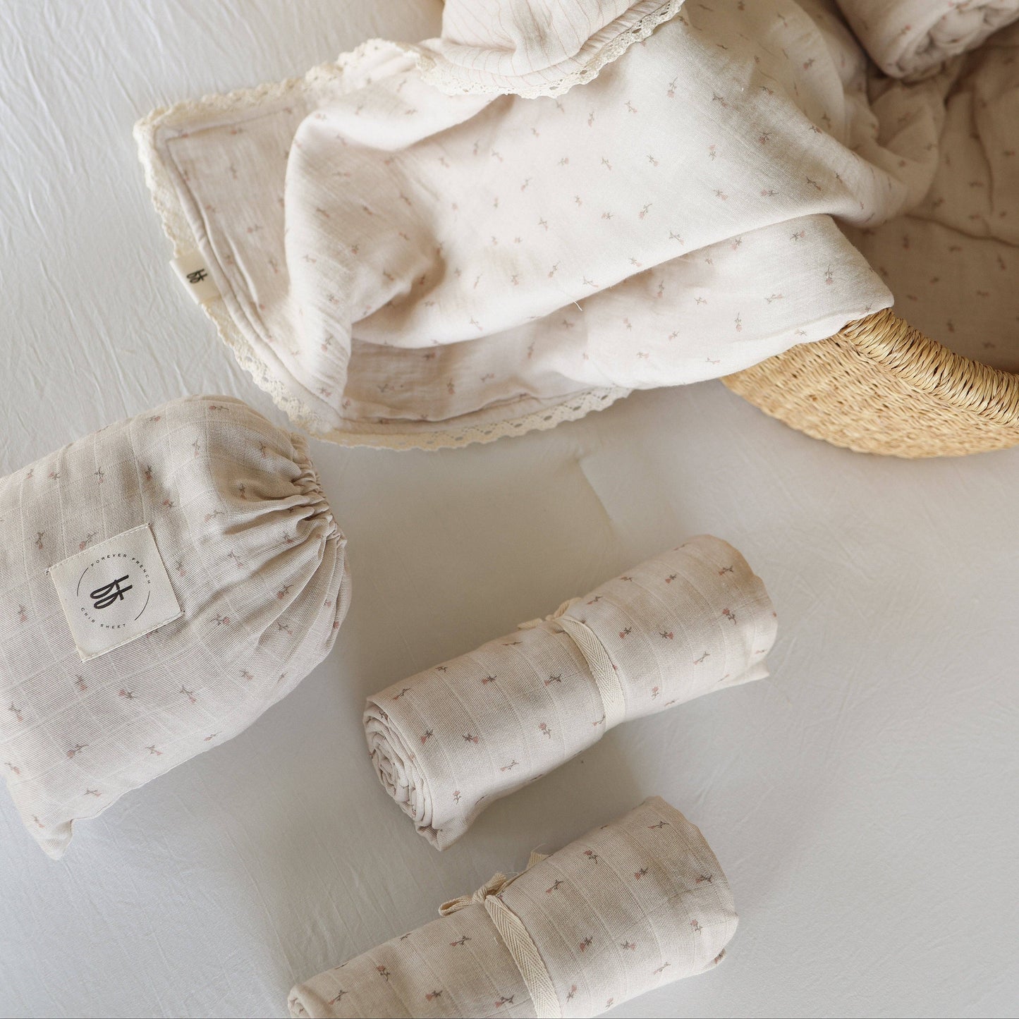 MUSLIN SWADDLE | Lucy Floral