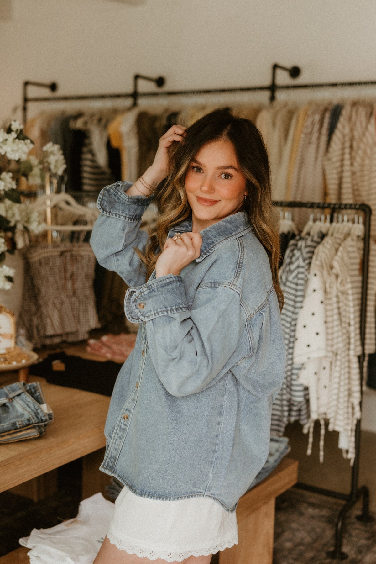 THE WASHED DENIM BUTTON DOWN