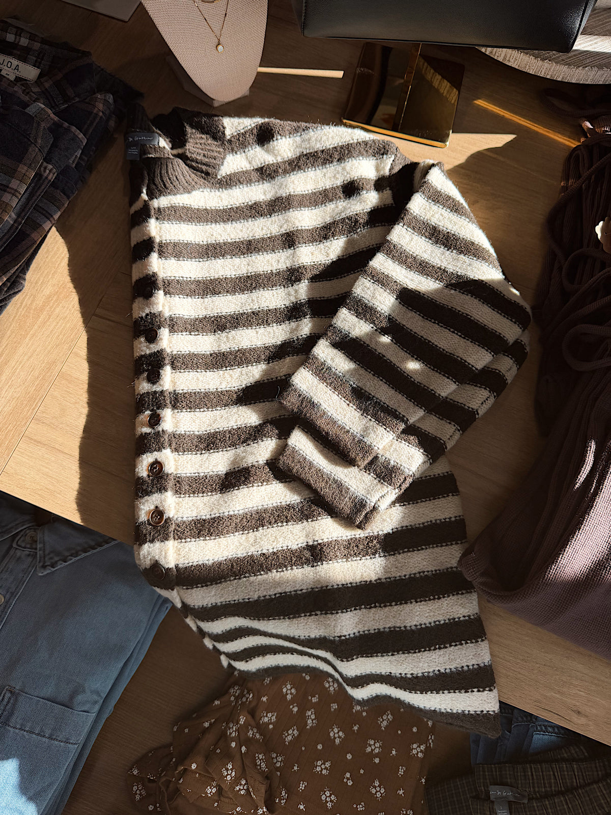 THE WINNIE CARDIGAN