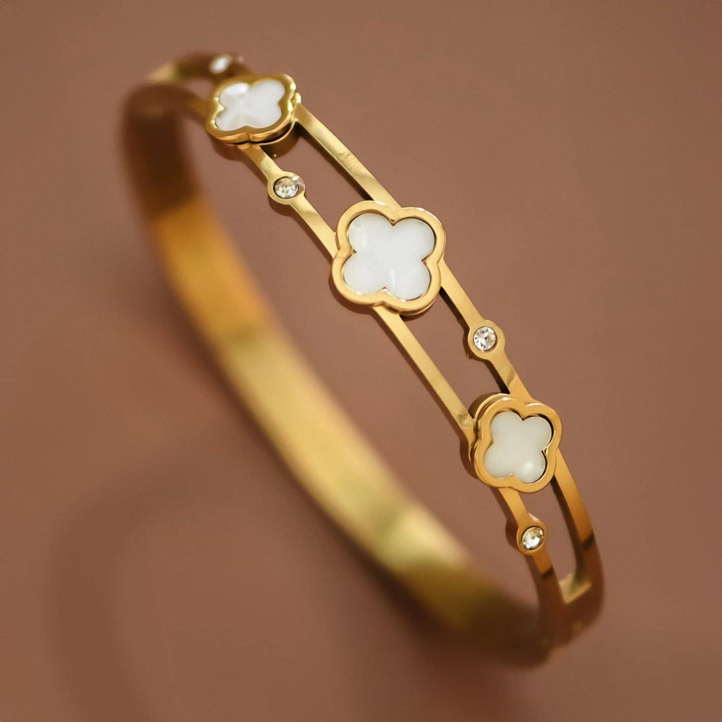 THE CLOVER CUFF