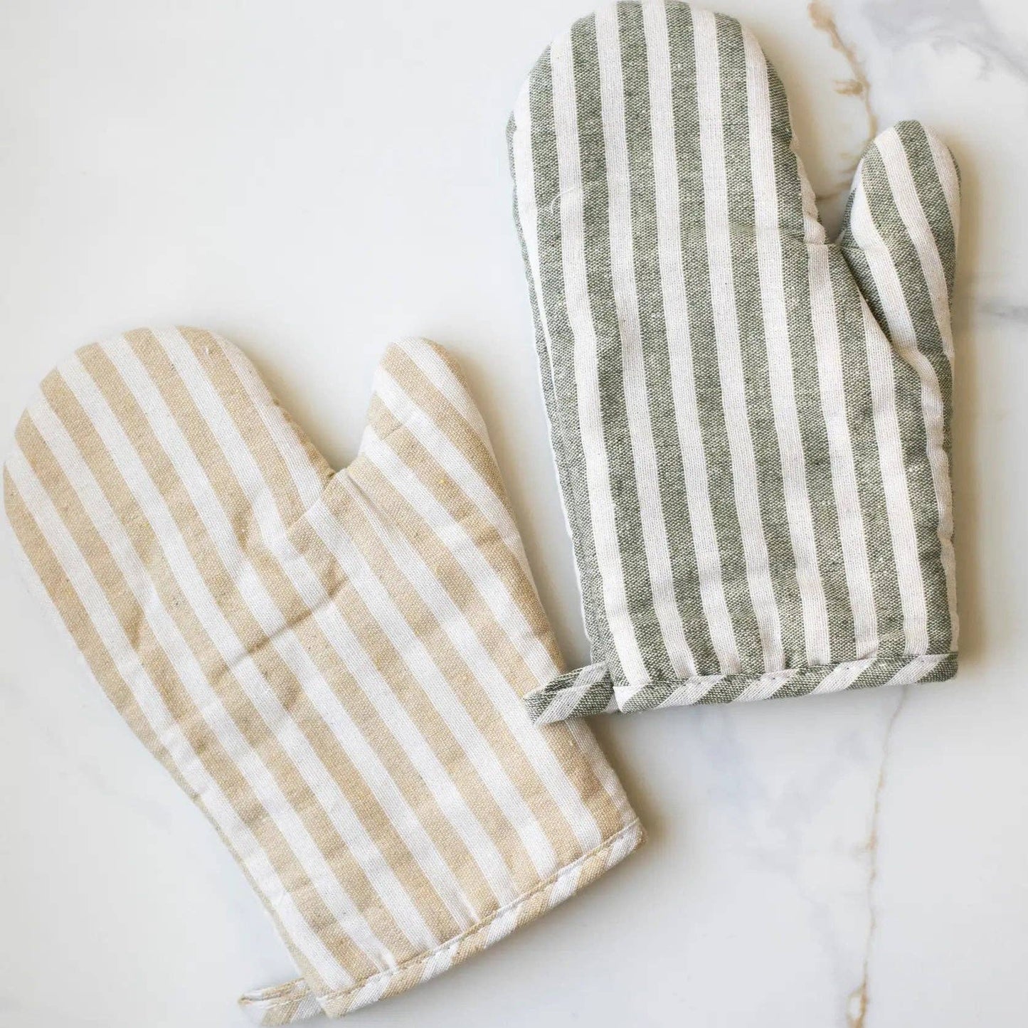 THE STRIPE OVEN MITT