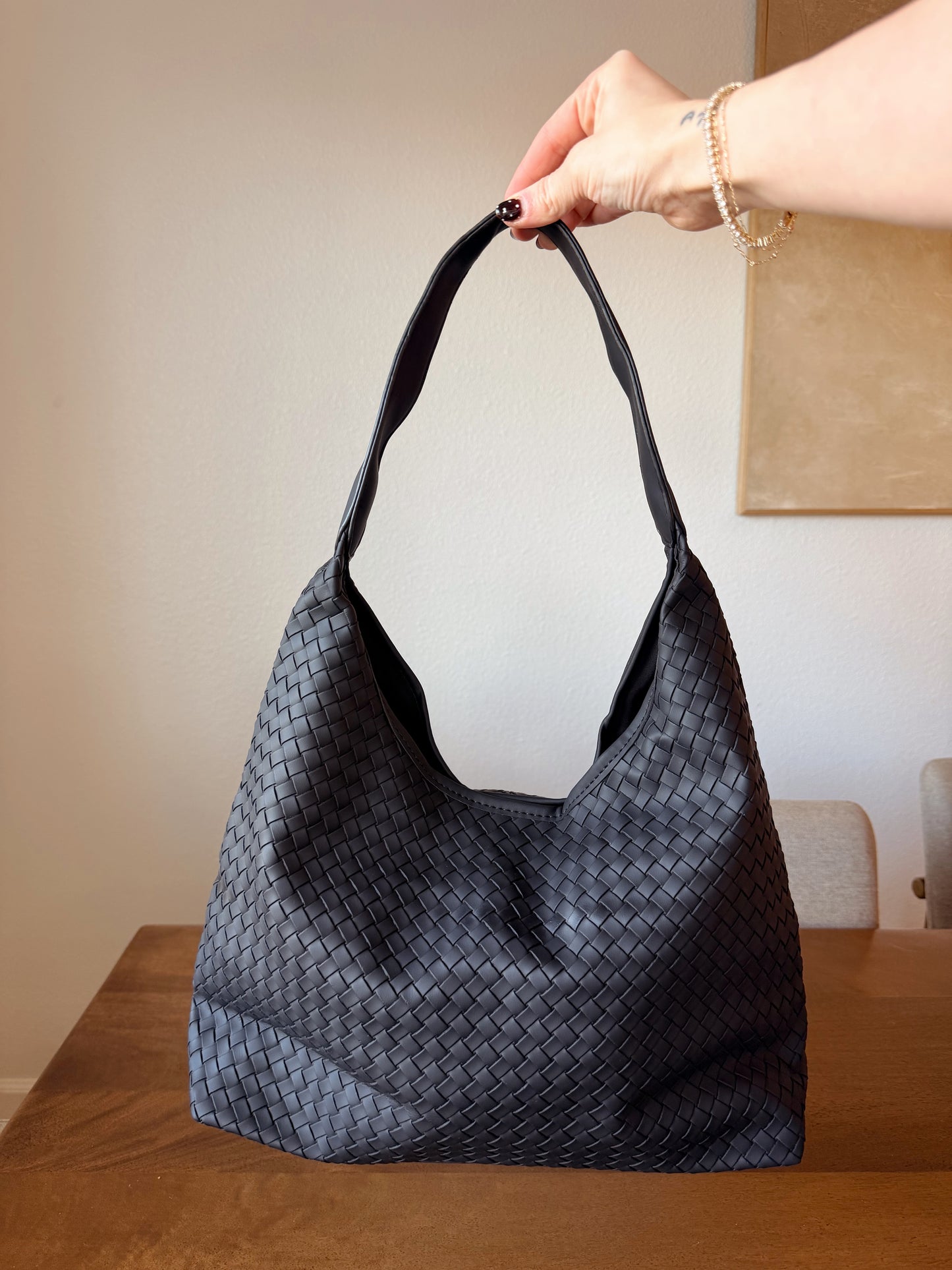 THE EVERYDAY WOVEN HOBO