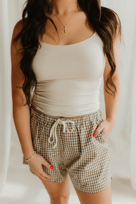 THE HONEY GINGHAM SHORT