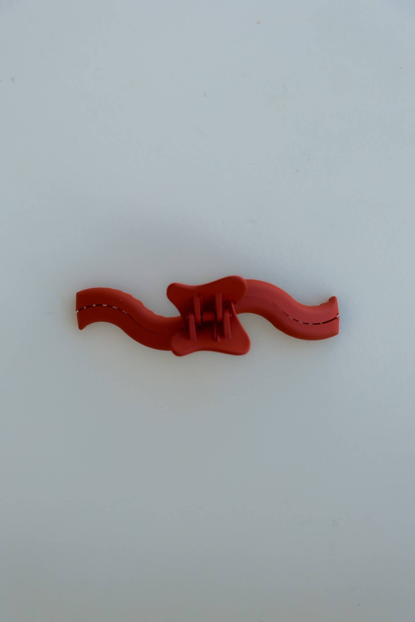 THE HOLD EVERYTHING CLAW