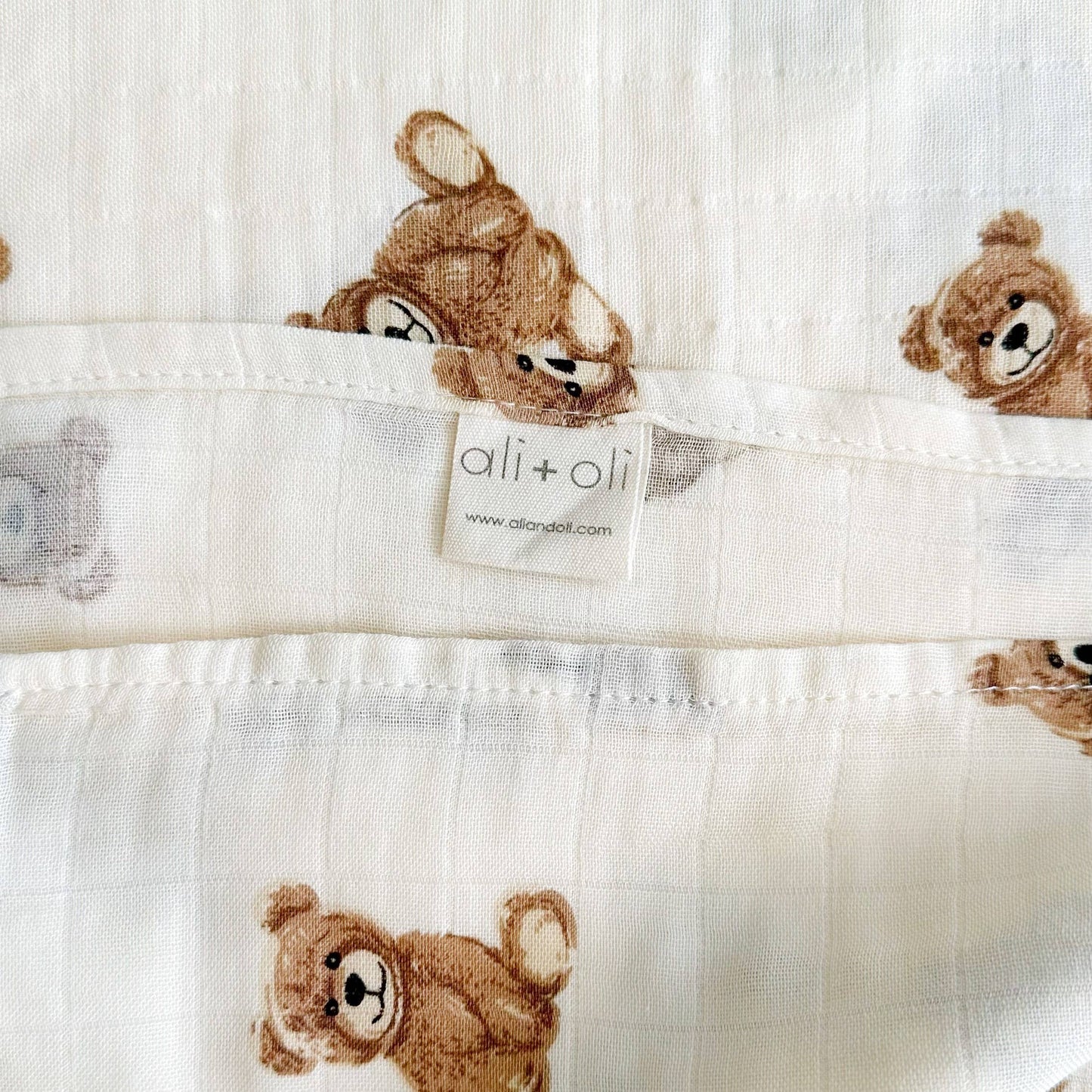 BAMBOO MUSLIN SWADDLE | Teddy Bear