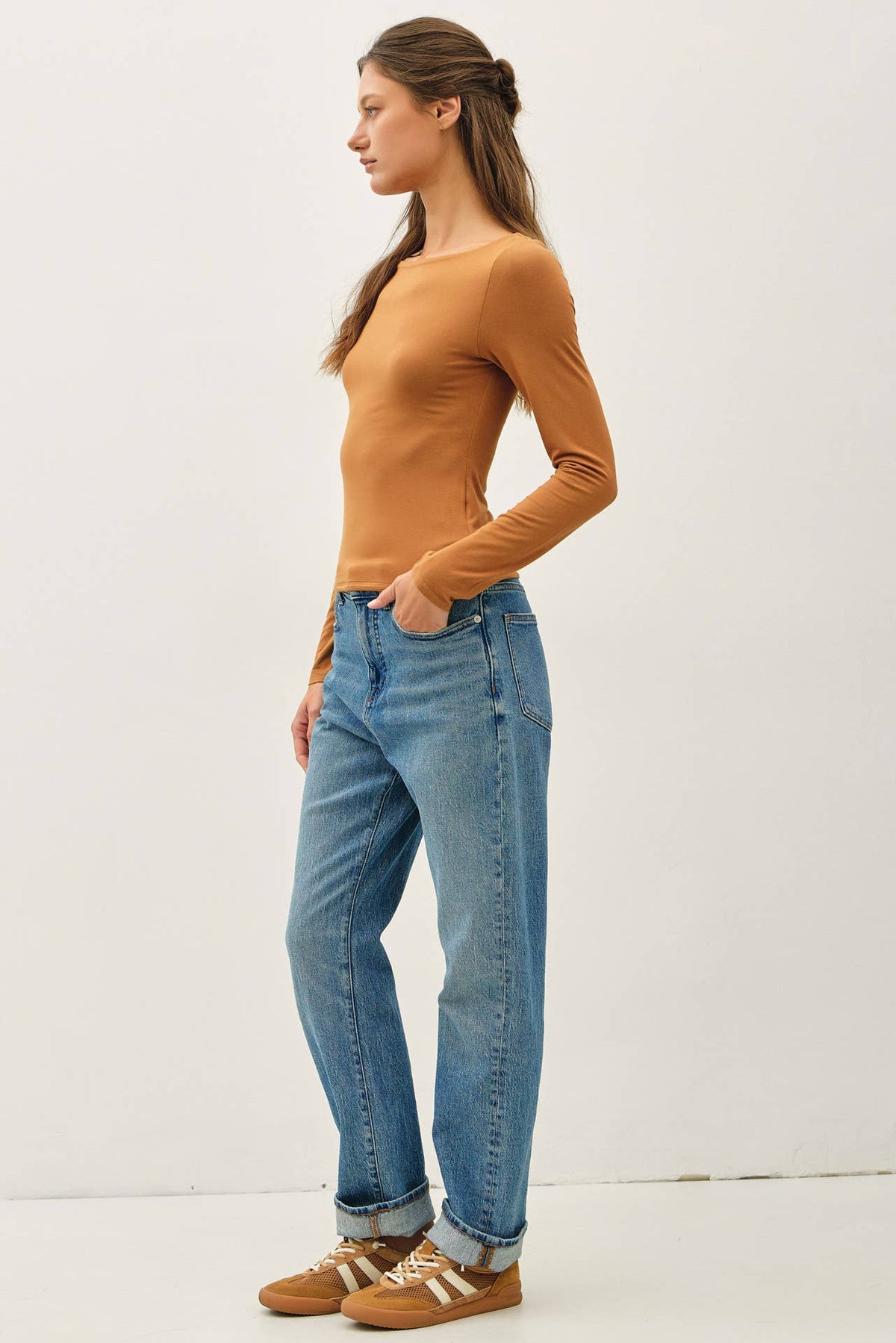 THE EVERYDAY CROPPED BOATNECK