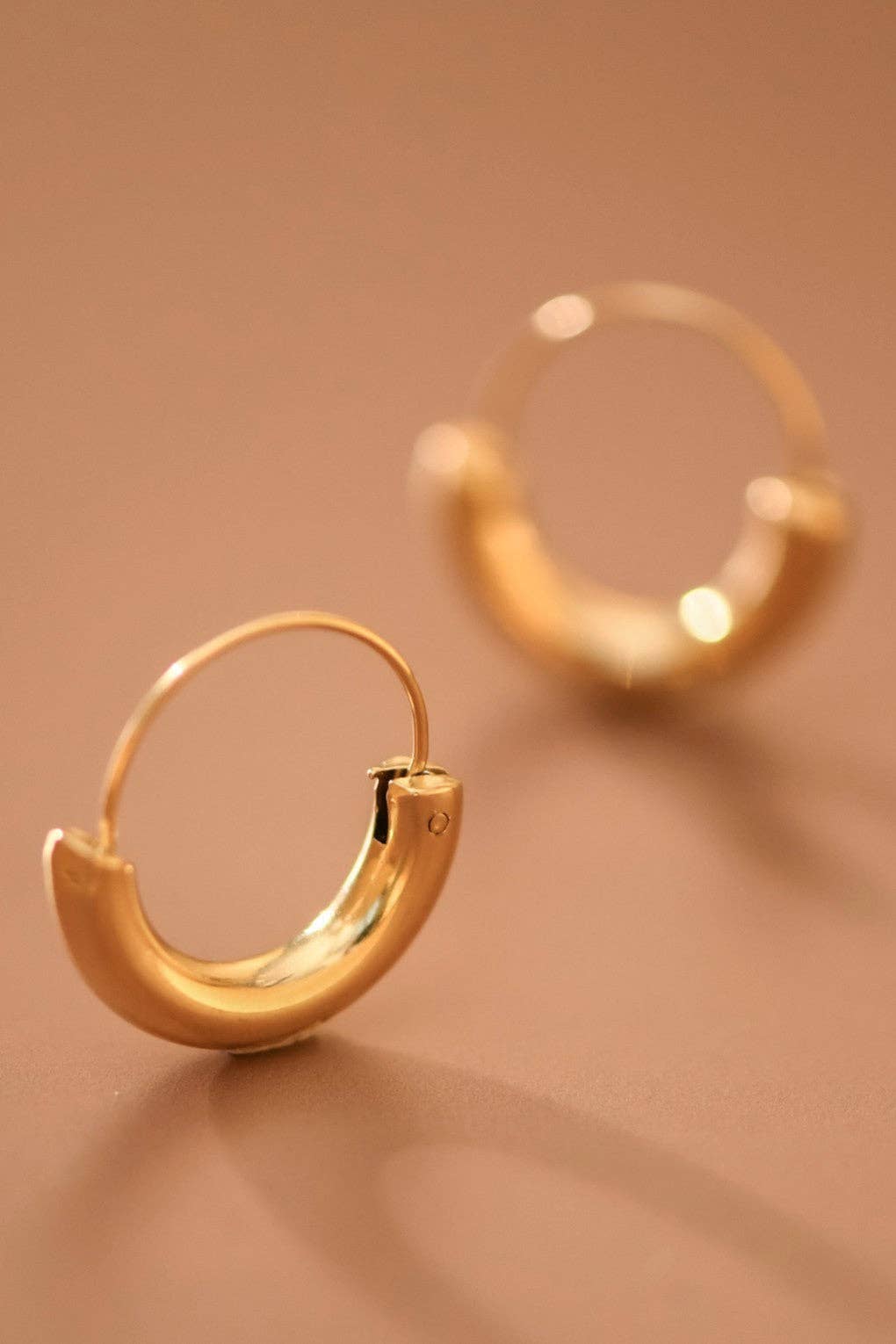 GOLD EARRINGS - VI