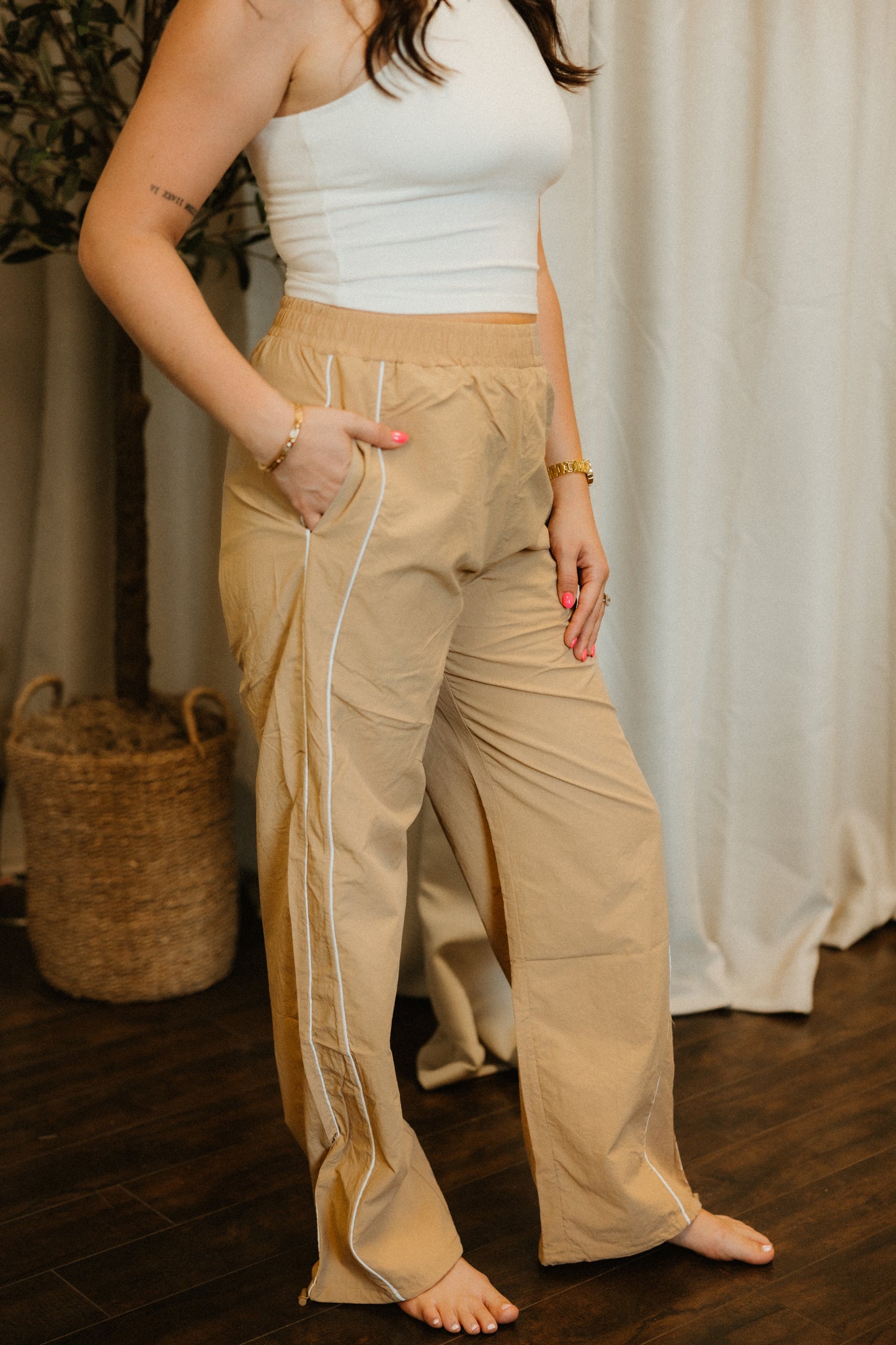 THE TRACK PANT