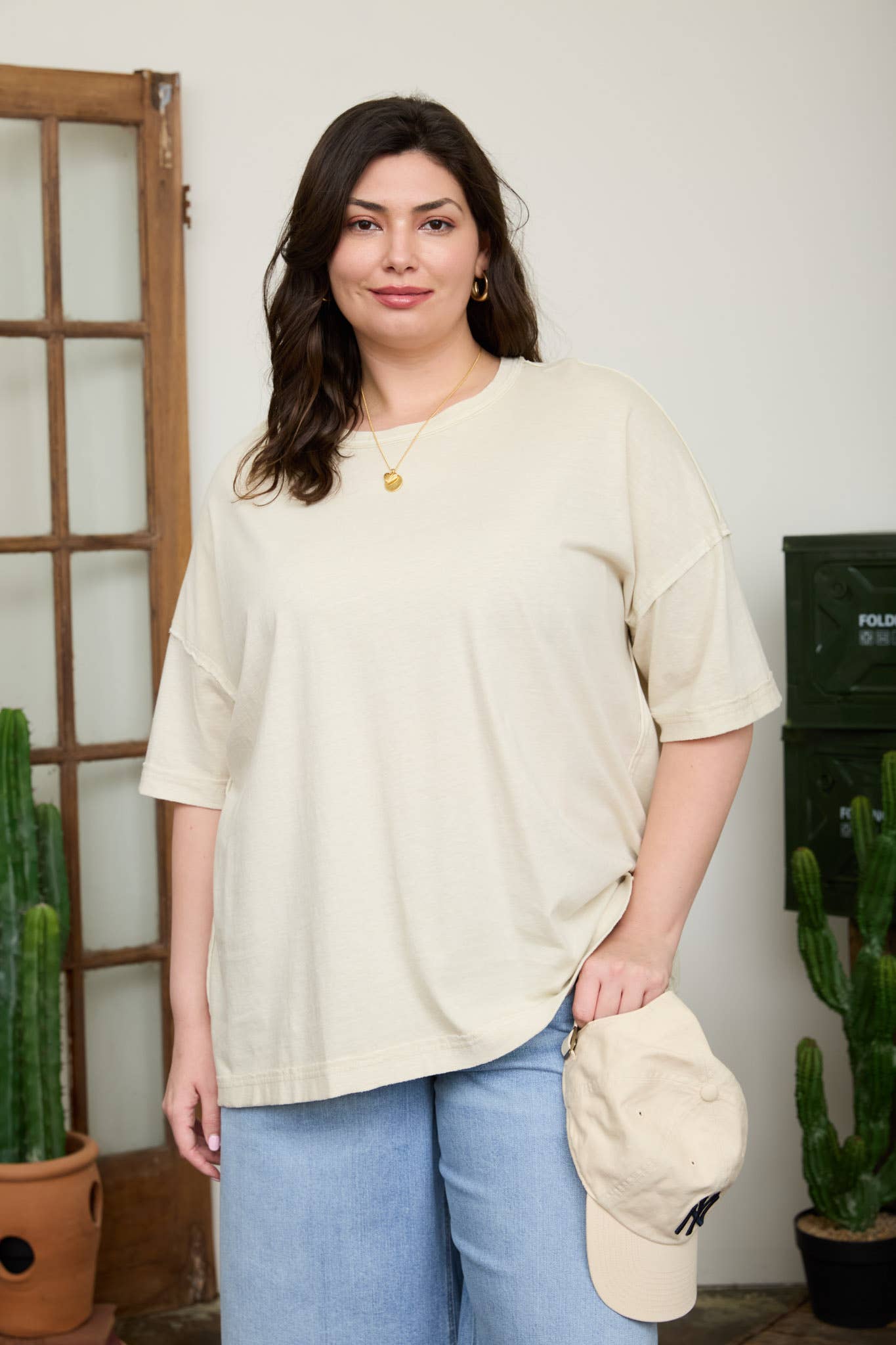 THE SANDSTONE WASHED TEE