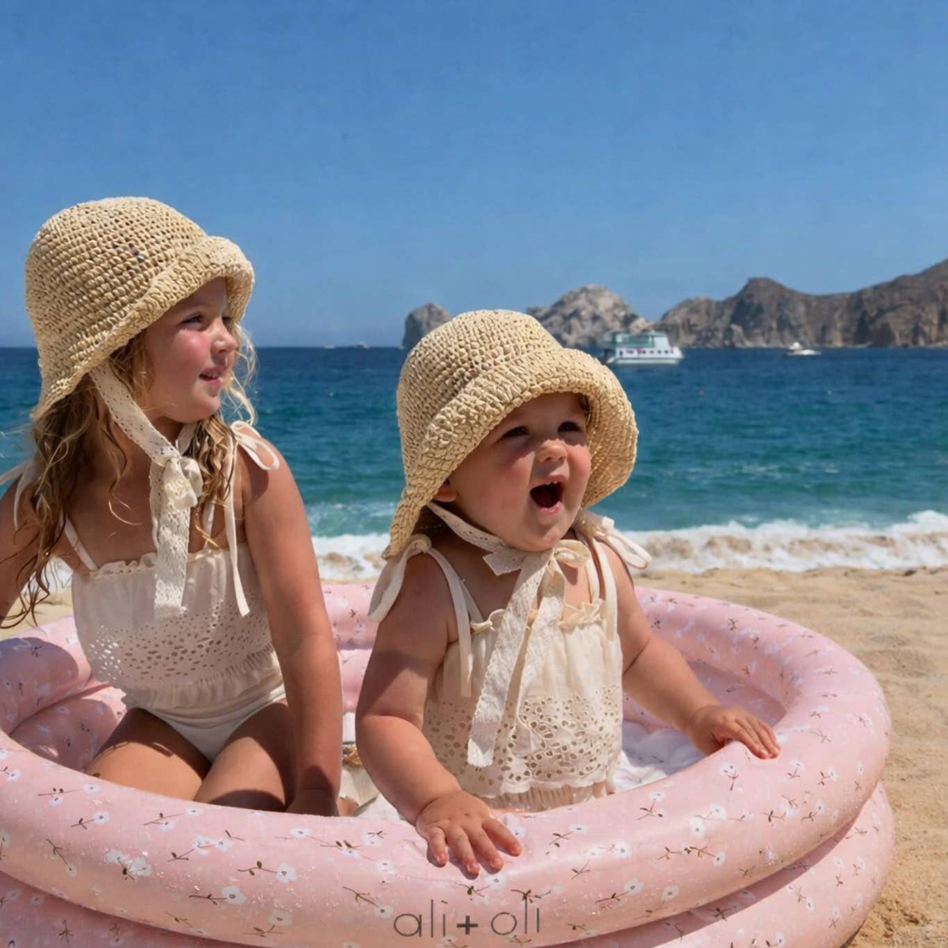 Ali+Oli Two-Ring Inflatable Kiddie Pool (Peony)