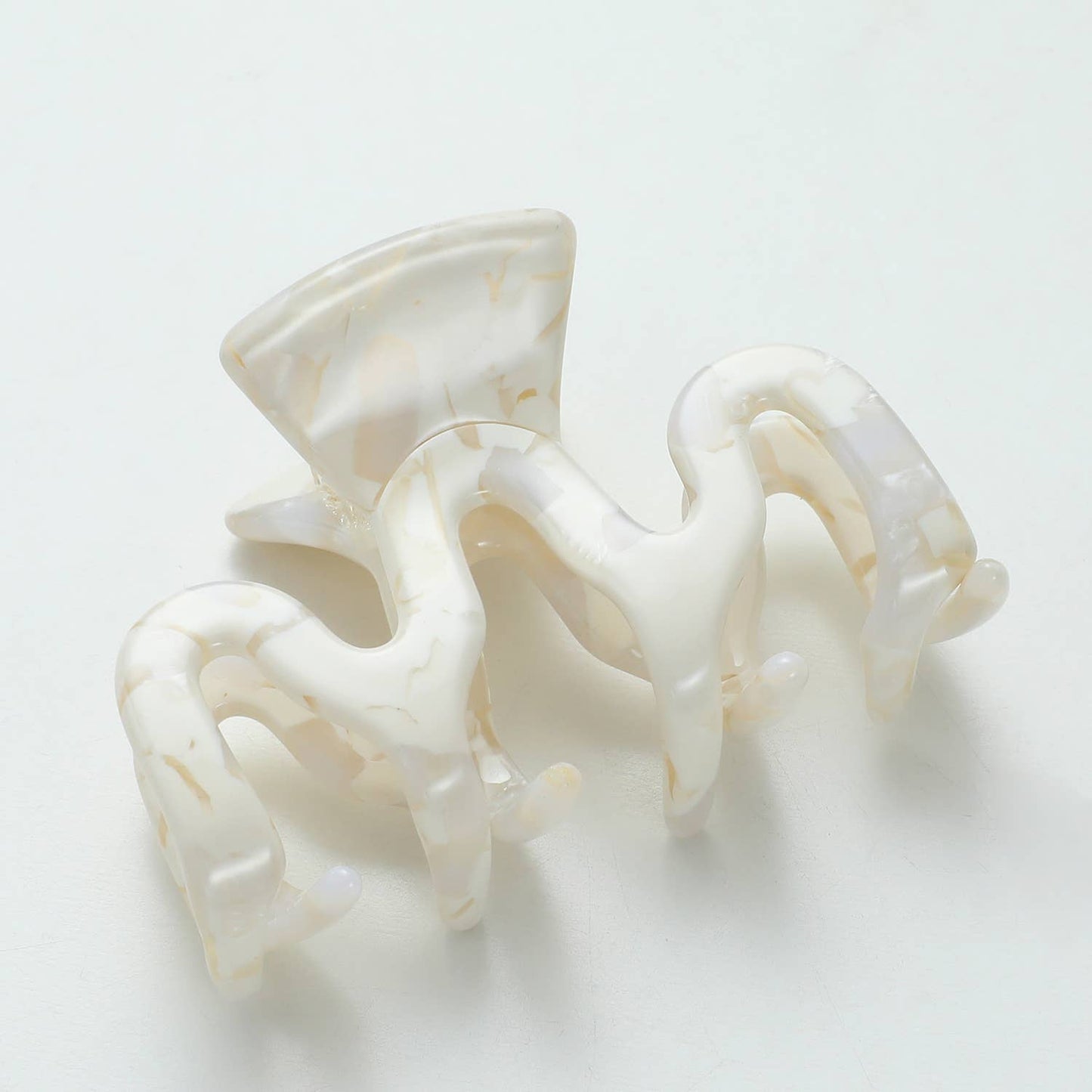 THE IVORY MARBLE CLAW CLIPS