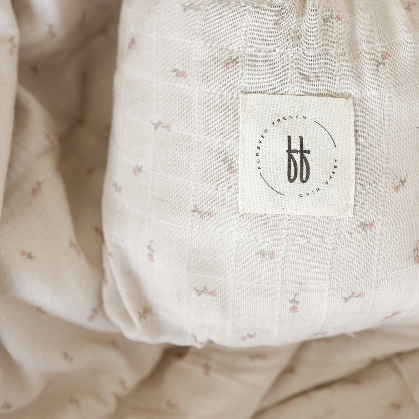 MUSLIN CRIB SHEET | Lucy Floral