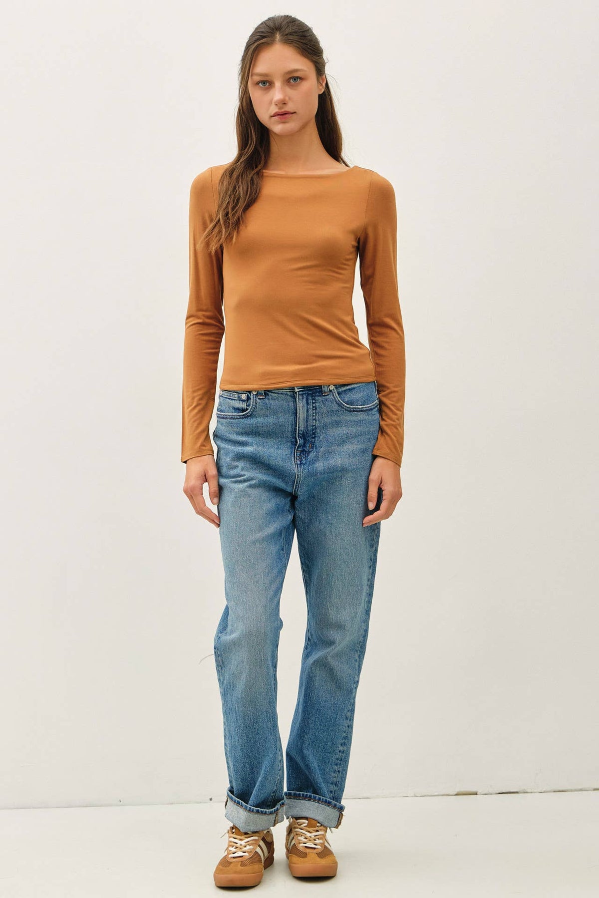 THE EVERYDAY CROPPED BOATNECK
