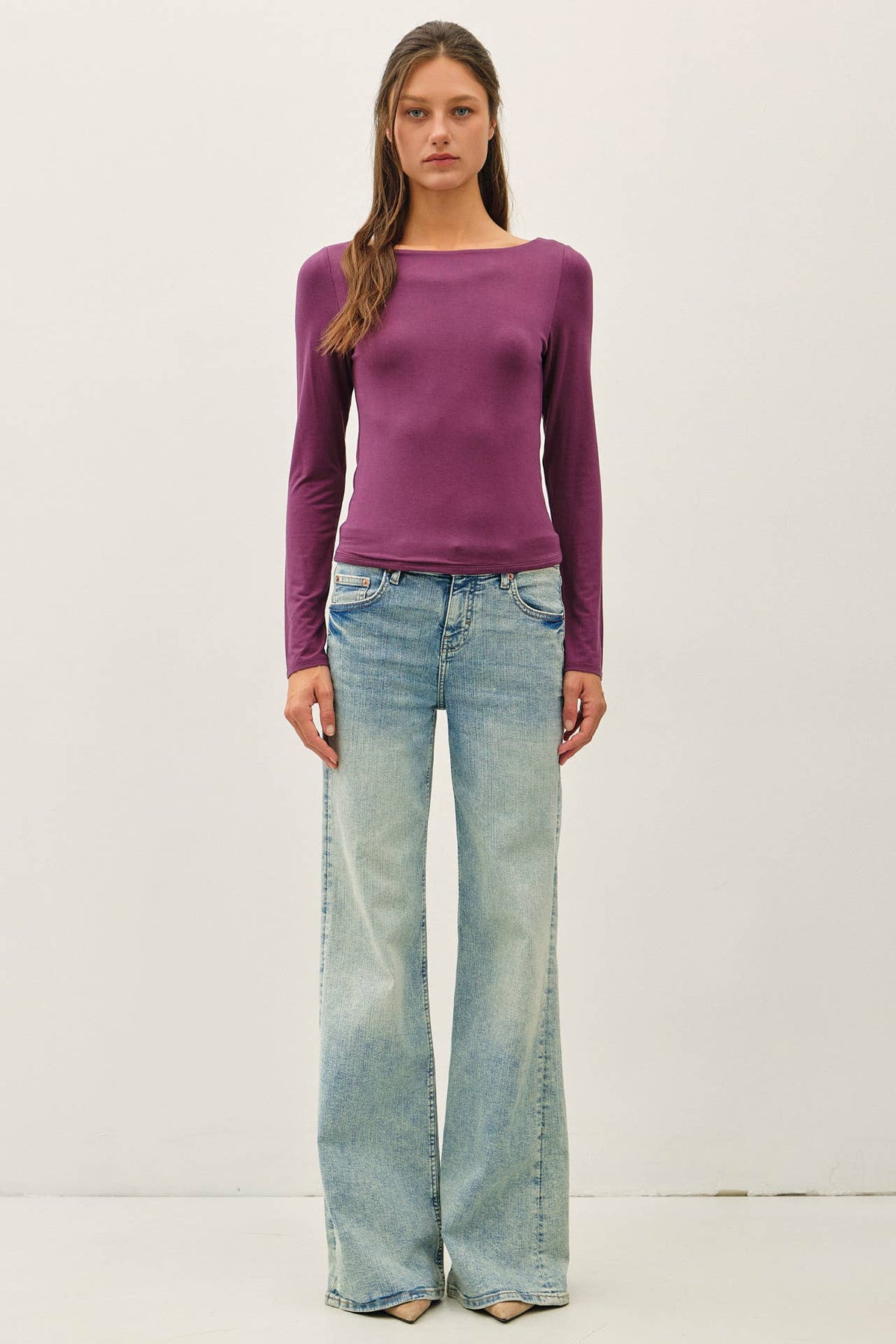 THE EVERYDAY CROPPED BOATNECK