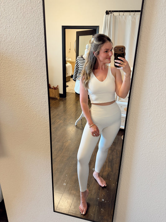 THE ALIGNED LEGGING