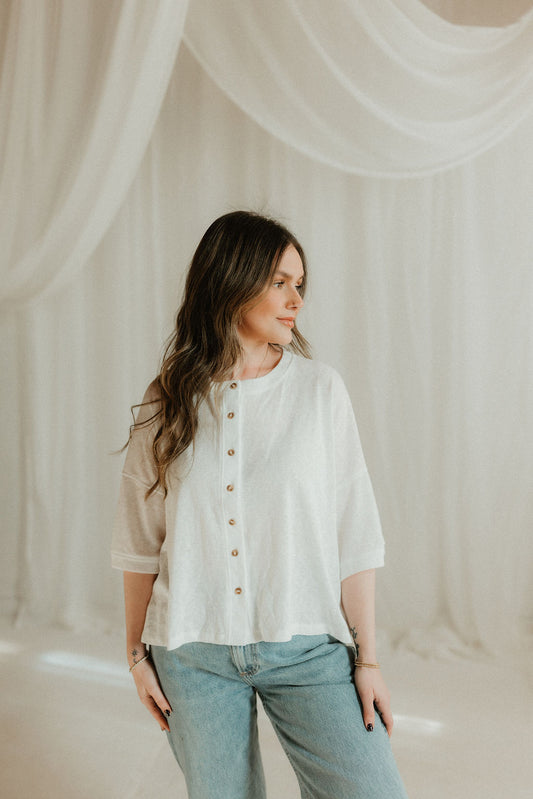 THE COASTAL KNIT TOP