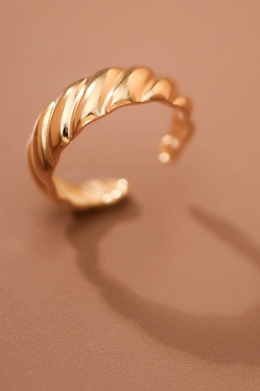 GOLD RING - I