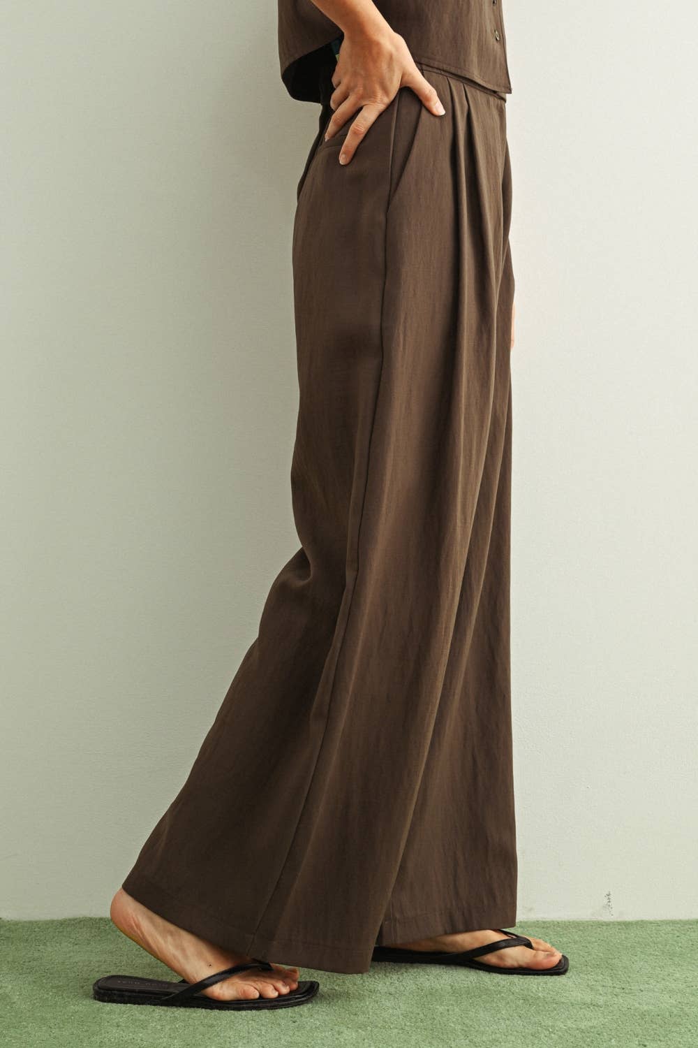 THE EVERYDAY TROUSER