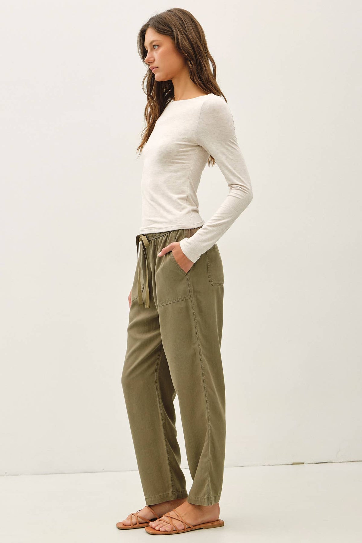 THE EVERYDAY CROPPED BOATNECK