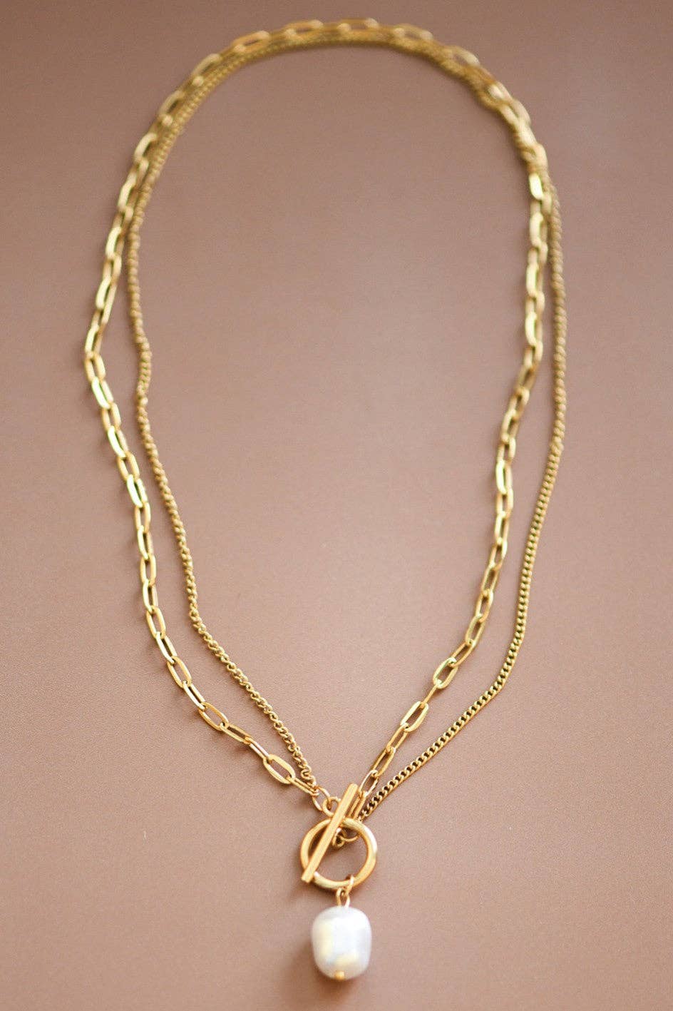 DOUBLE LAYERED PEARL PENDANT NECKLACE