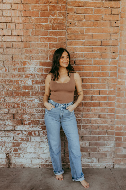 THE EVERYDAY SCOOP TANK