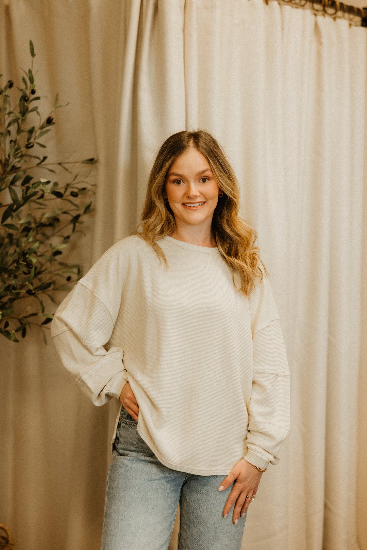 THE EXPOSED SEAM LONG SLEEVE