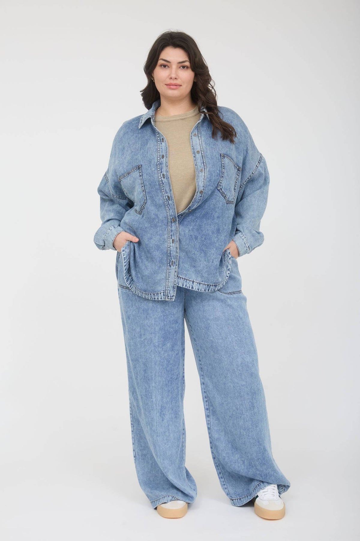 THE REMY DENIM BUTTON UP