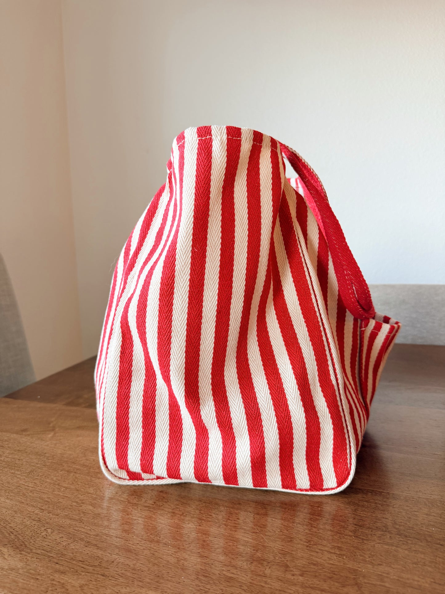 THE FARMERS MARKET TOTE