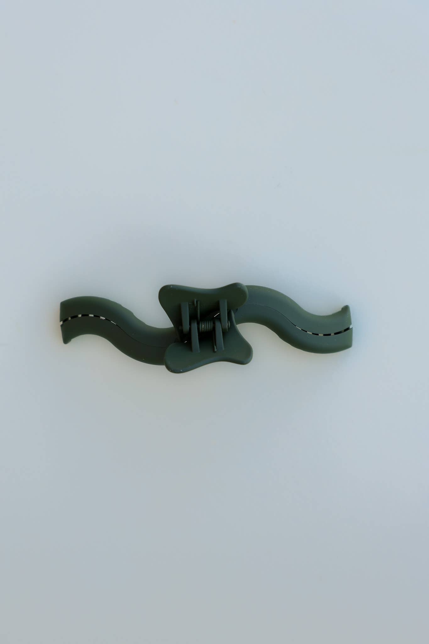 THE HOLD EVERYTHING CLAW