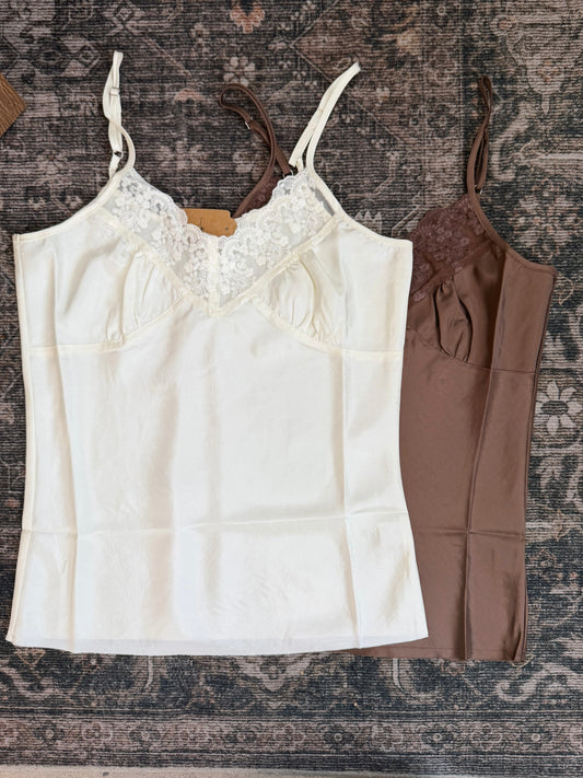 THE VINTAGE LACE TANK