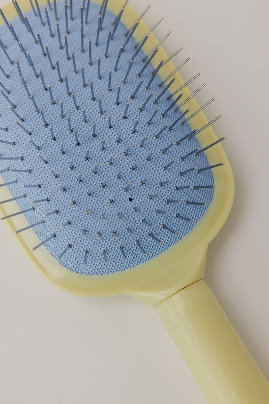 THE SCALP TO ENDS BRUSH