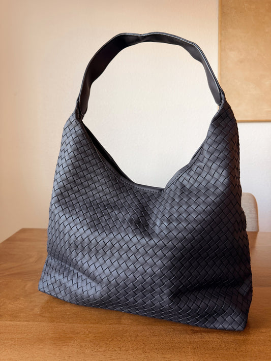 THE EVERYDAY WOVEN HOBO