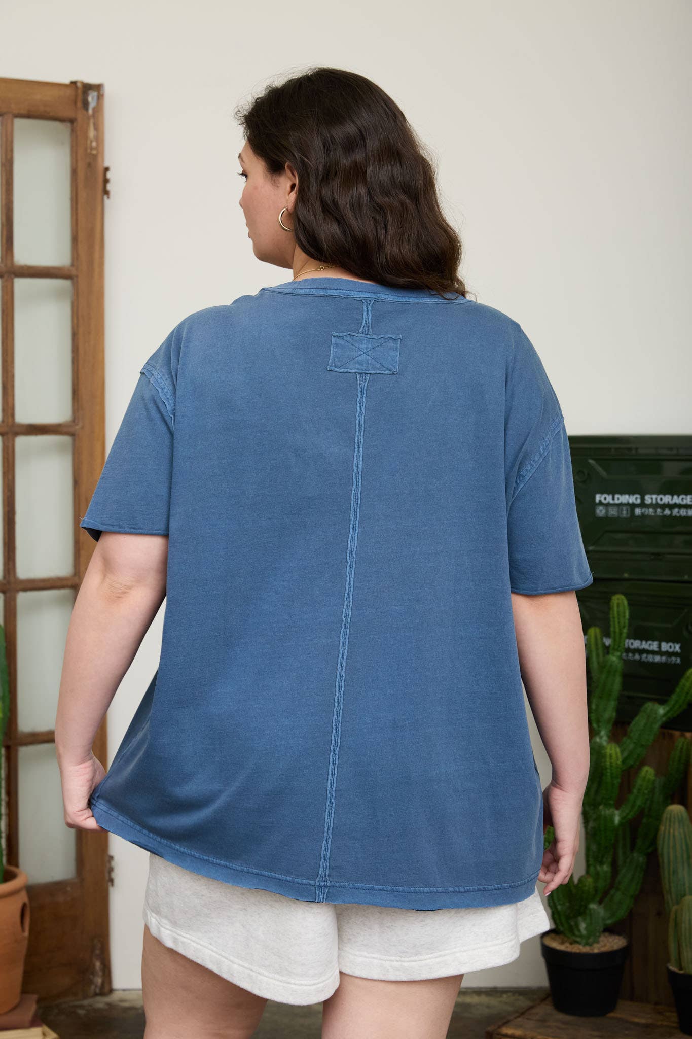THE HARBOR WASHED V-NECK TEE