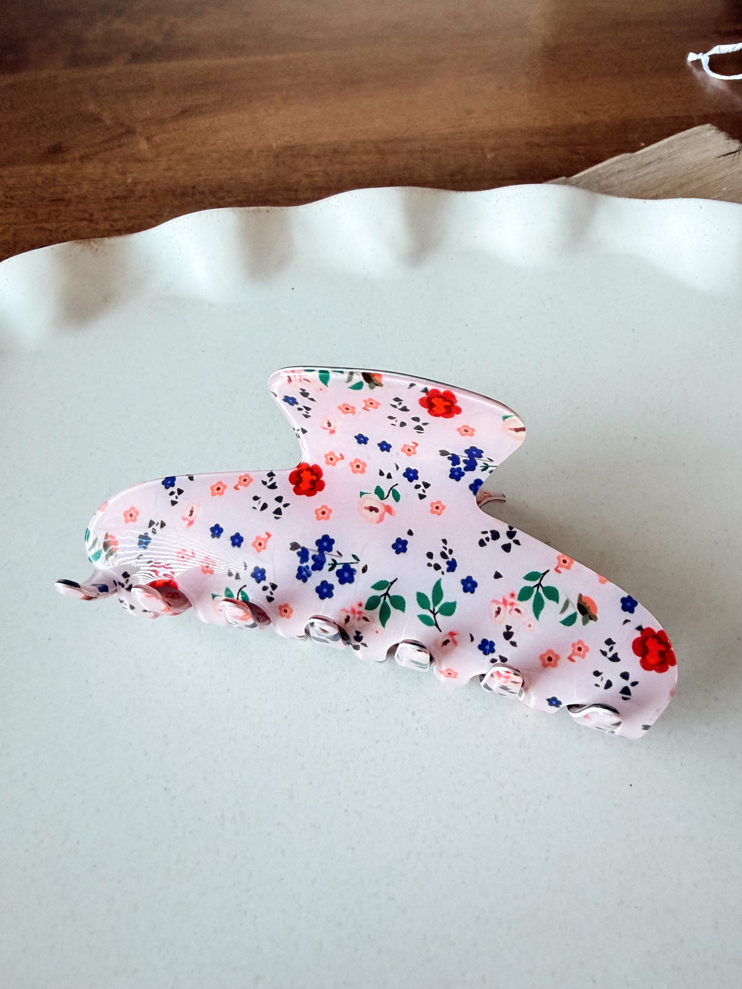 FLORAL CLIP