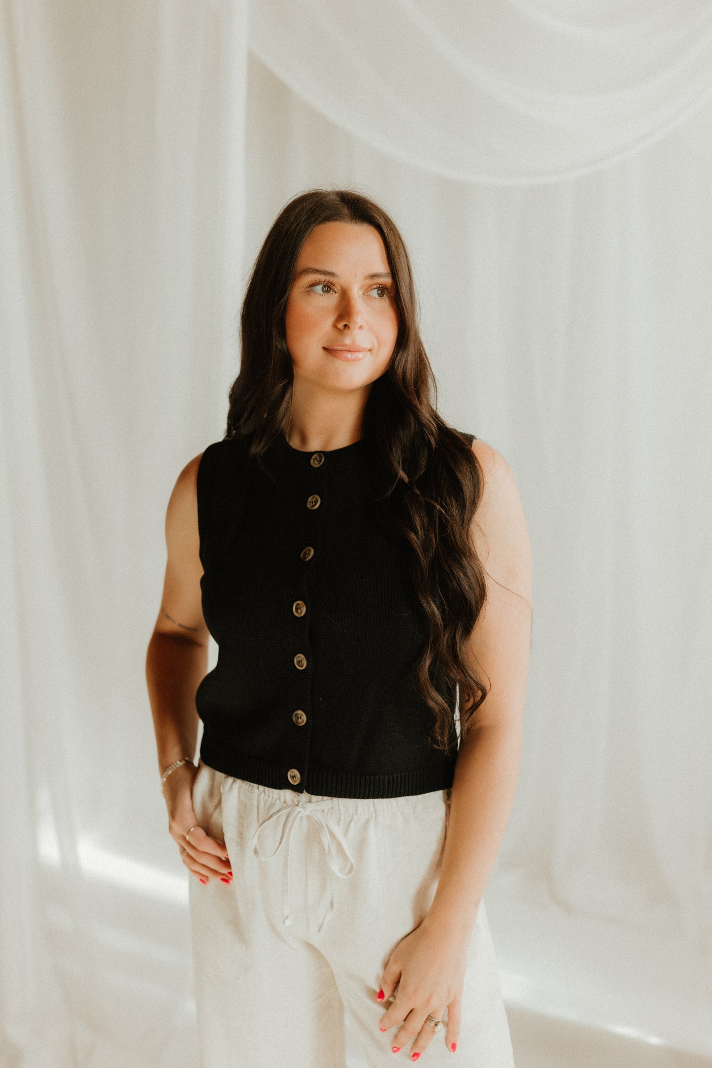 THE ELOWEN KNIT VEST