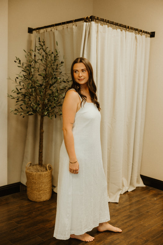 THE SUNDAY STROLL LINEN DRESS
