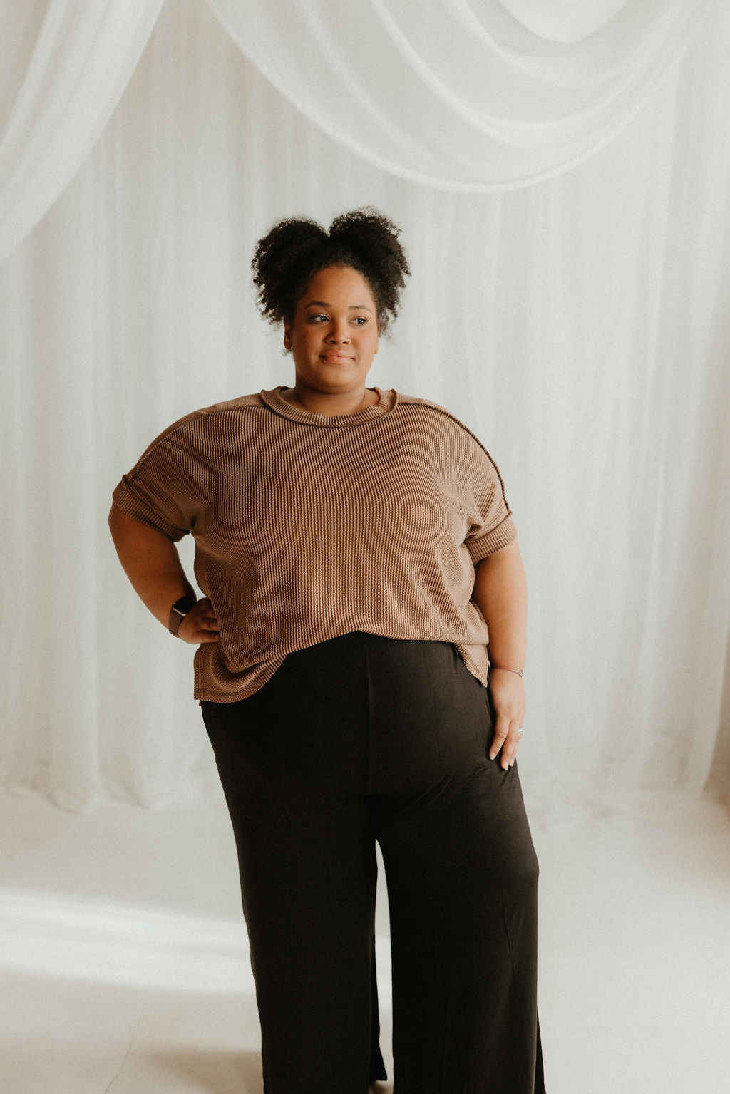 THE COCOA RIBBED TOP