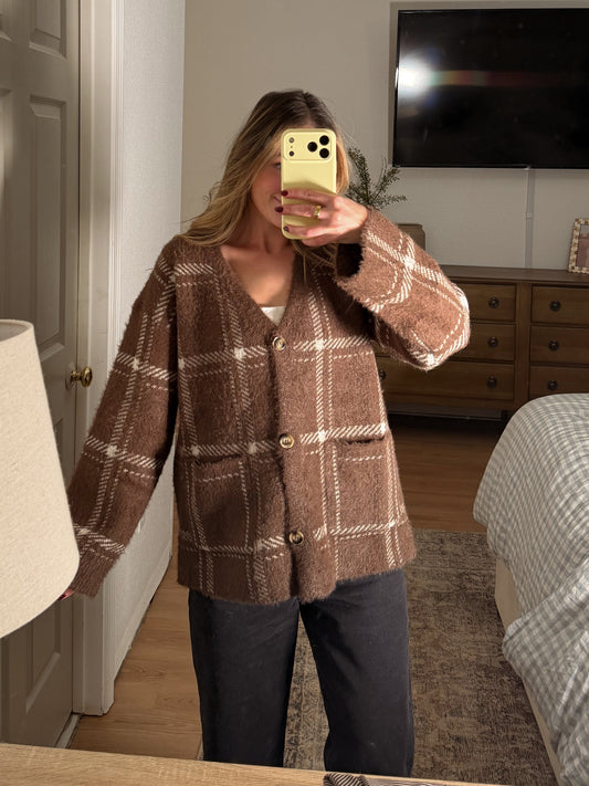 THE VINTAGE PLAID CARDIGAN