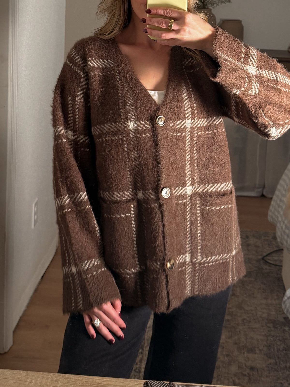 THE VINTAGE PLAID CARDIGAN