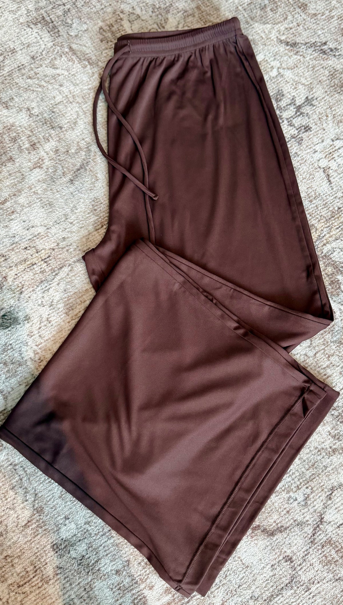 THE EVERYDAY NYLON PANT