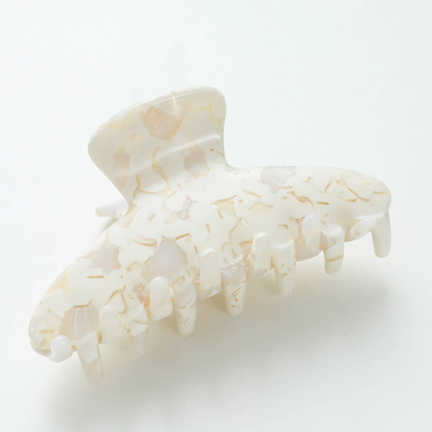 THE IVORY MARBLE CLAW CLIPS