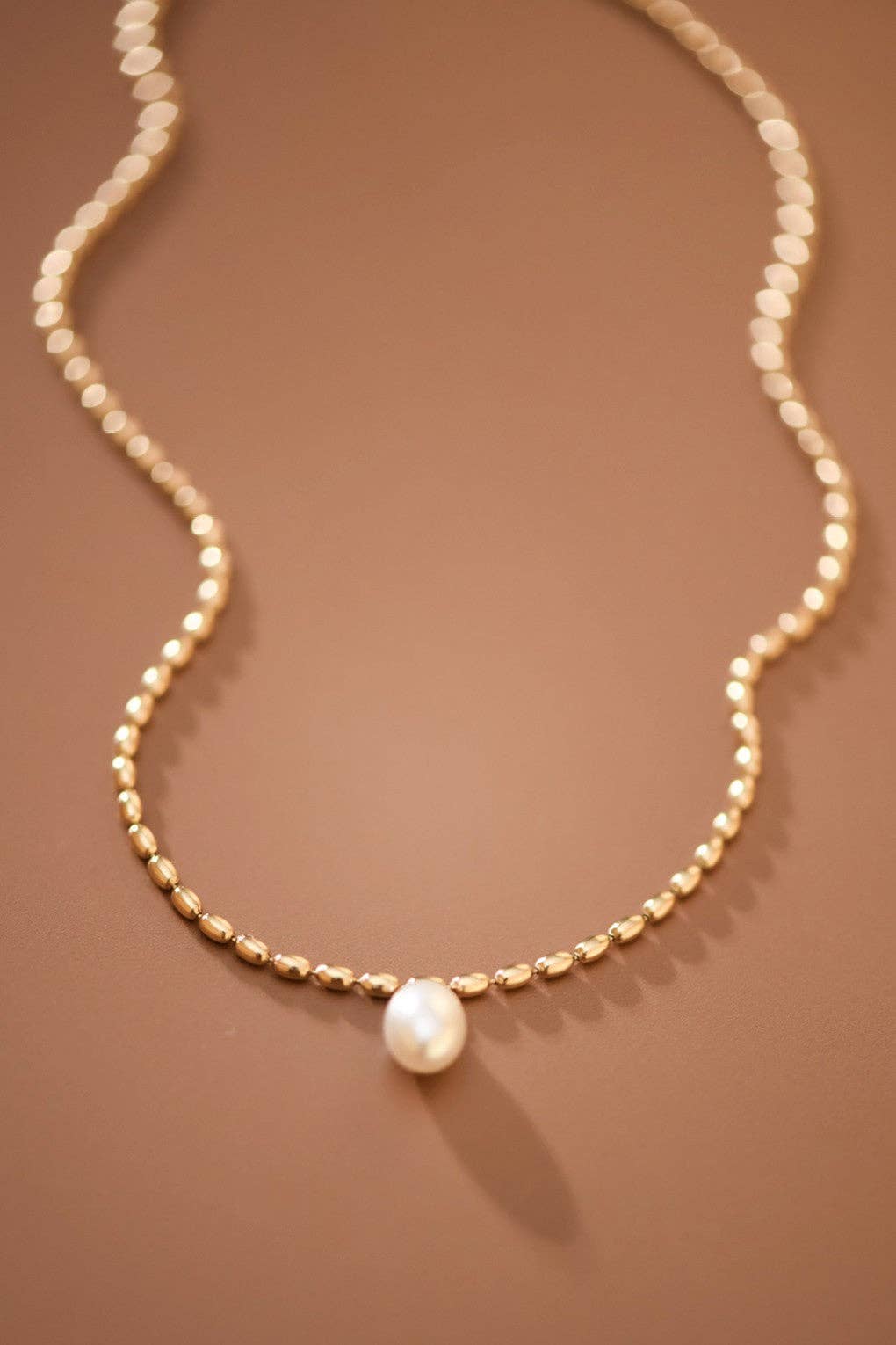 PEARL PENDANT NECKLACE