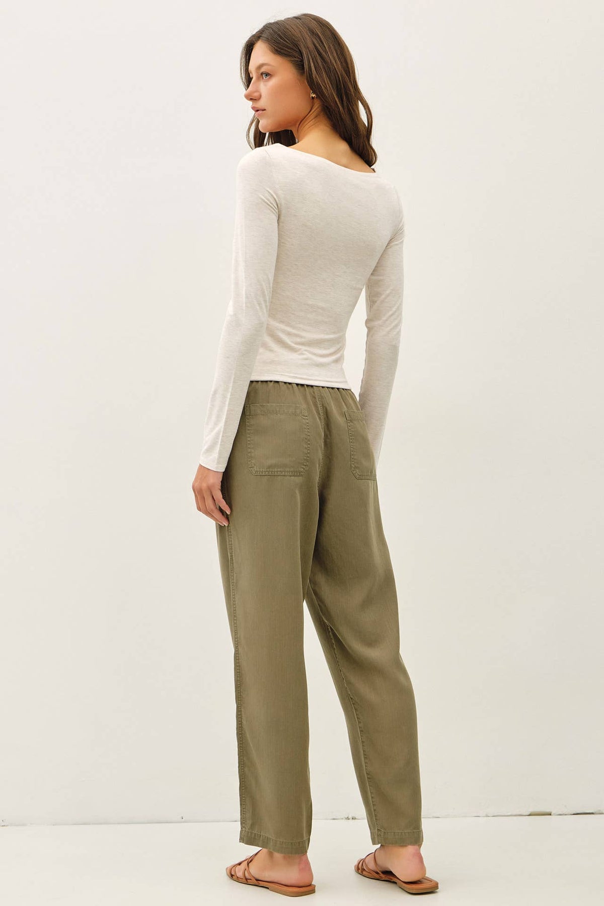 THE EVERYDAY CROPPED BOATNECK
