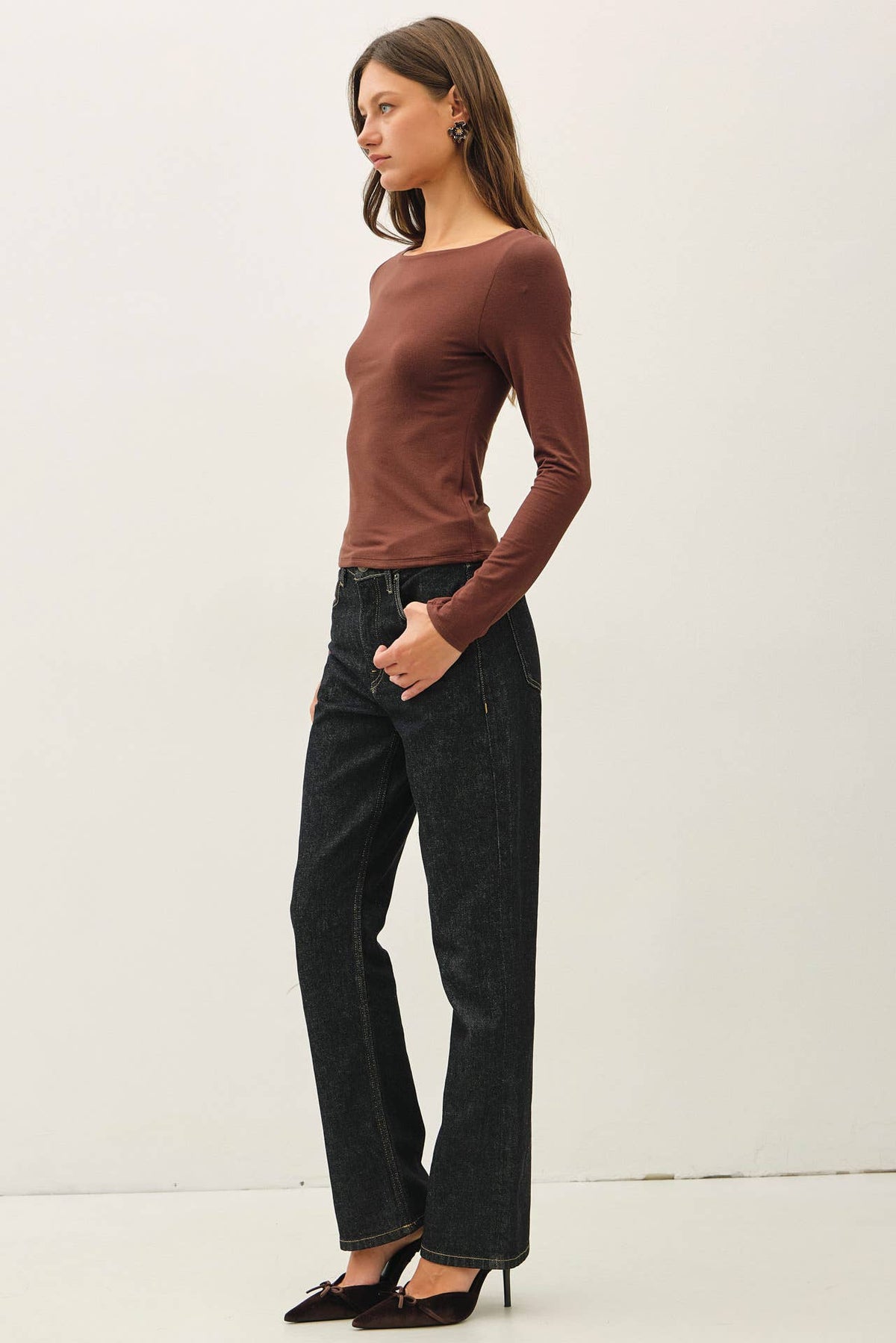 THE EVERYDAY CROPPED BOATNECK