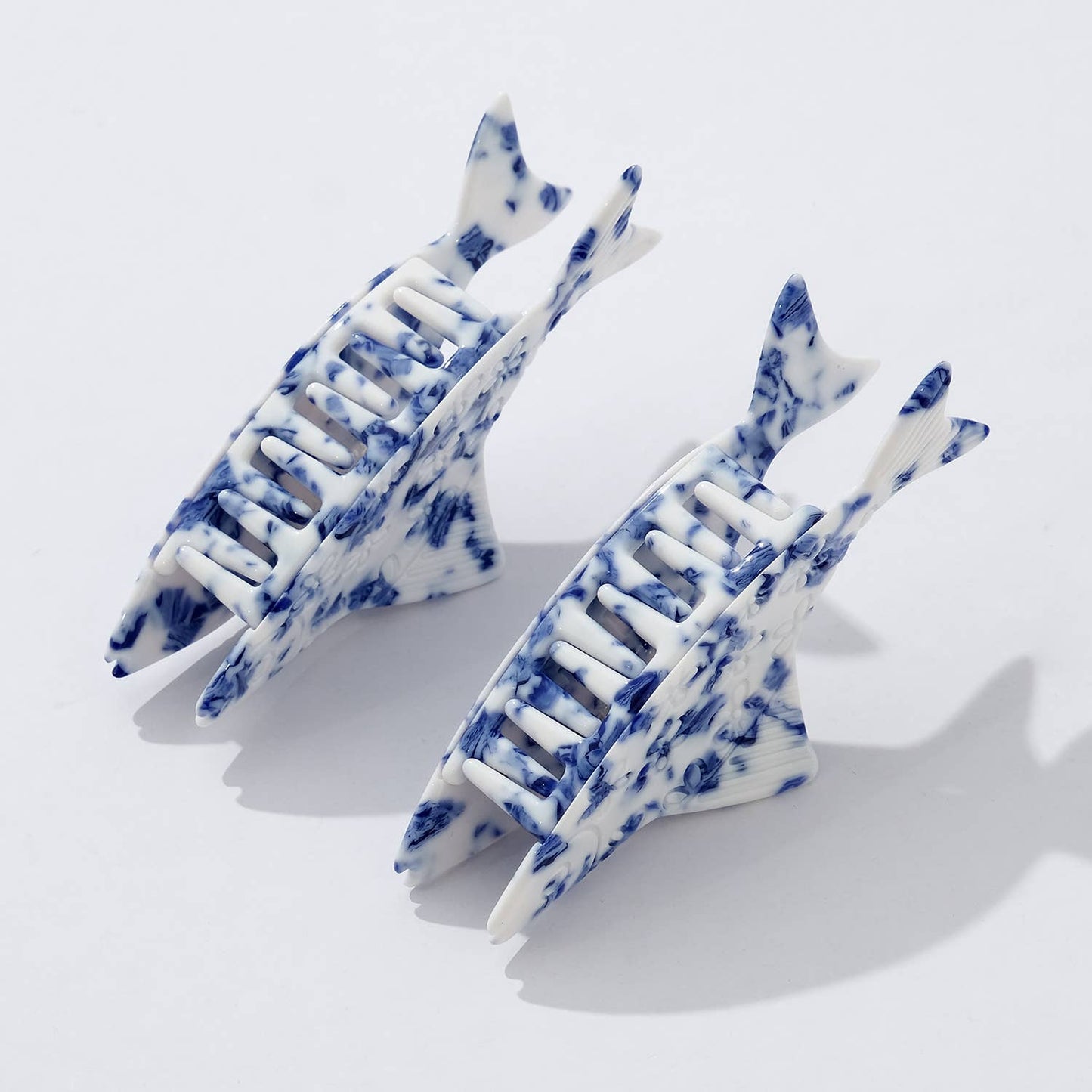 THE COASTAL FISH CLAW CLIP