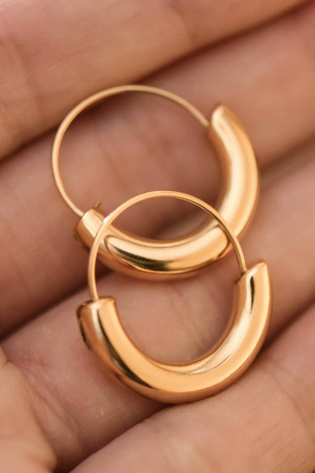 GOLD EARRINGS - VI