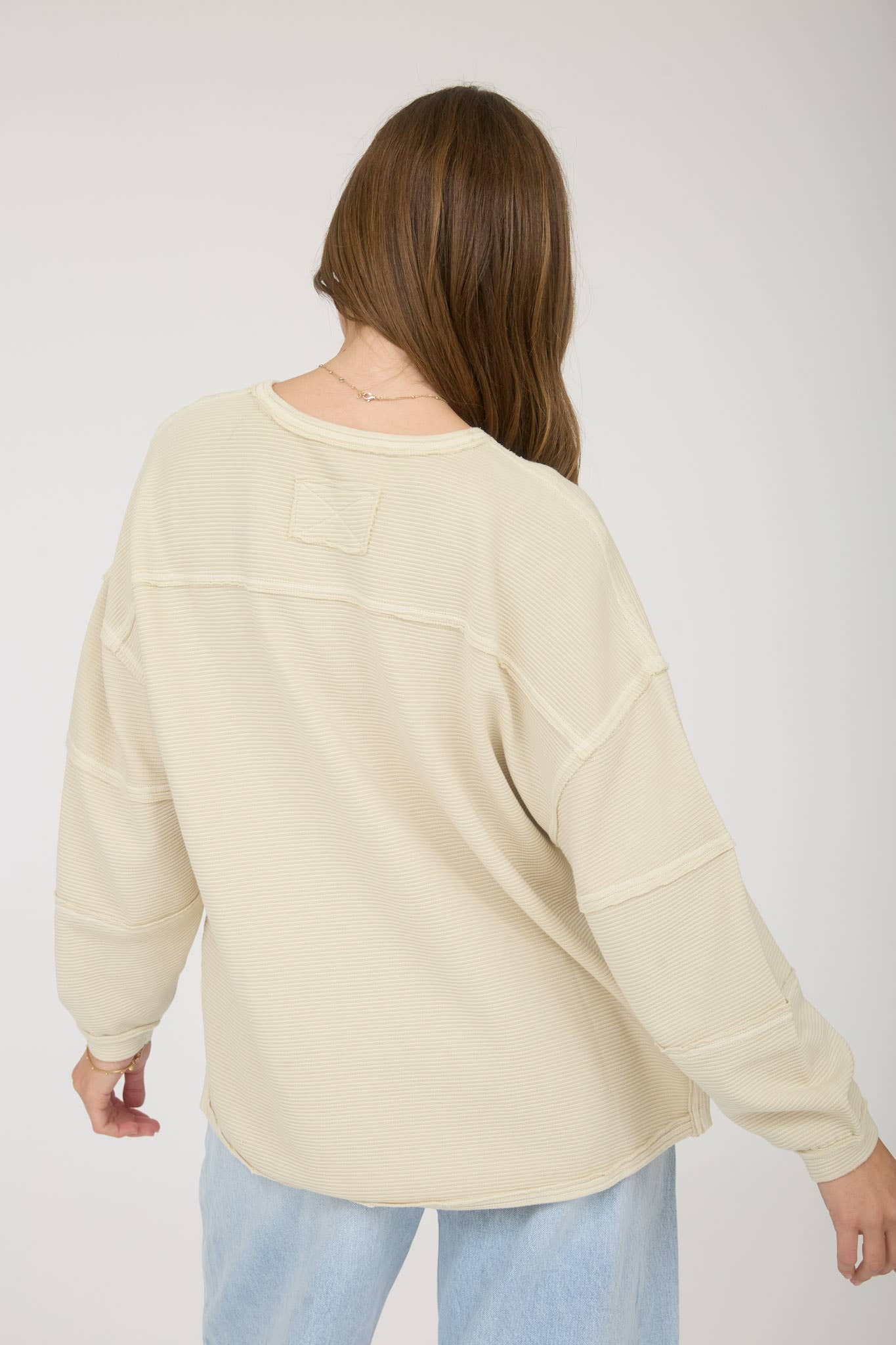 THE EXPOSED SEAM LONG SLEEVE