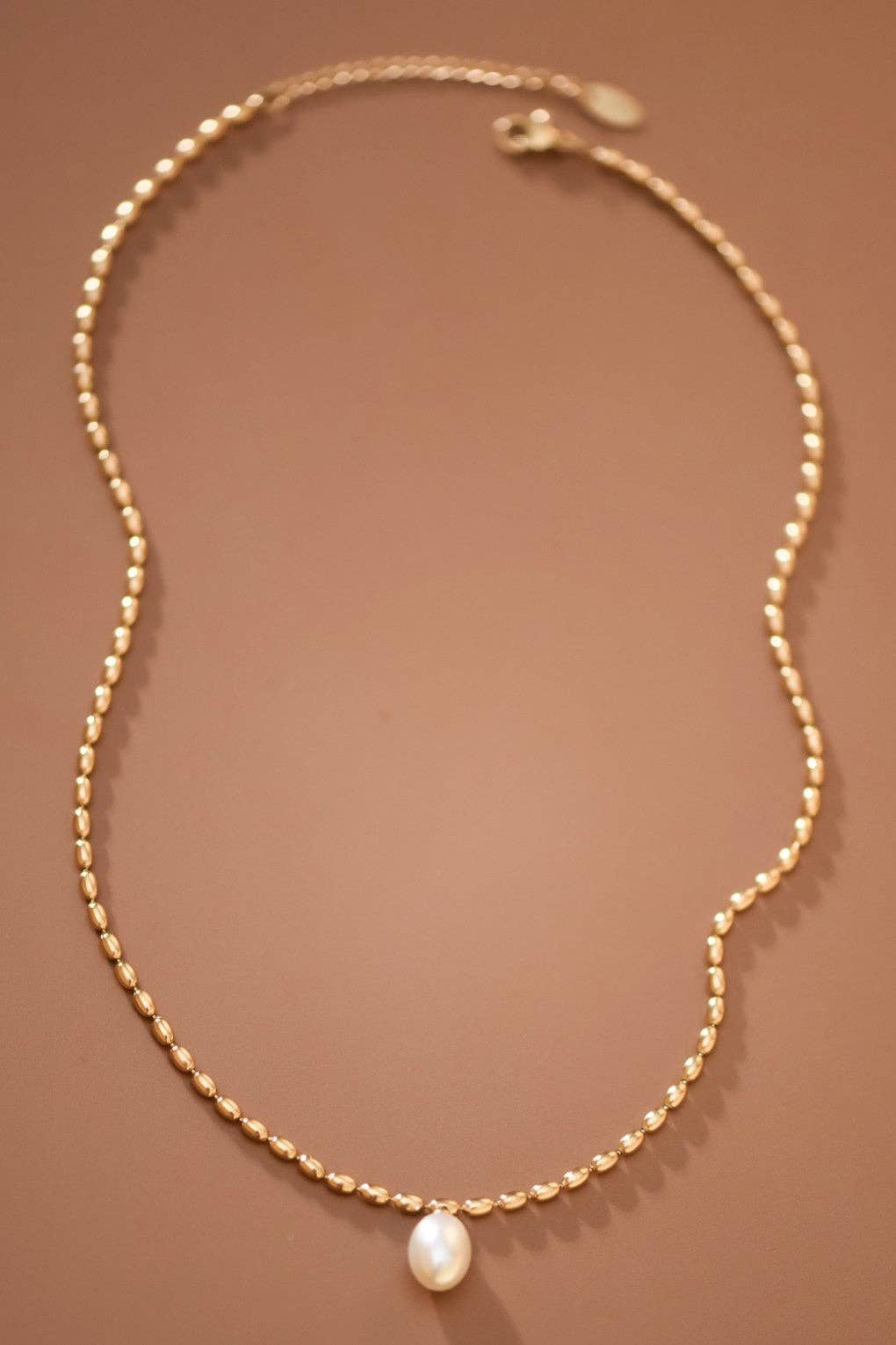 PEARL PENDANT NECKLACE