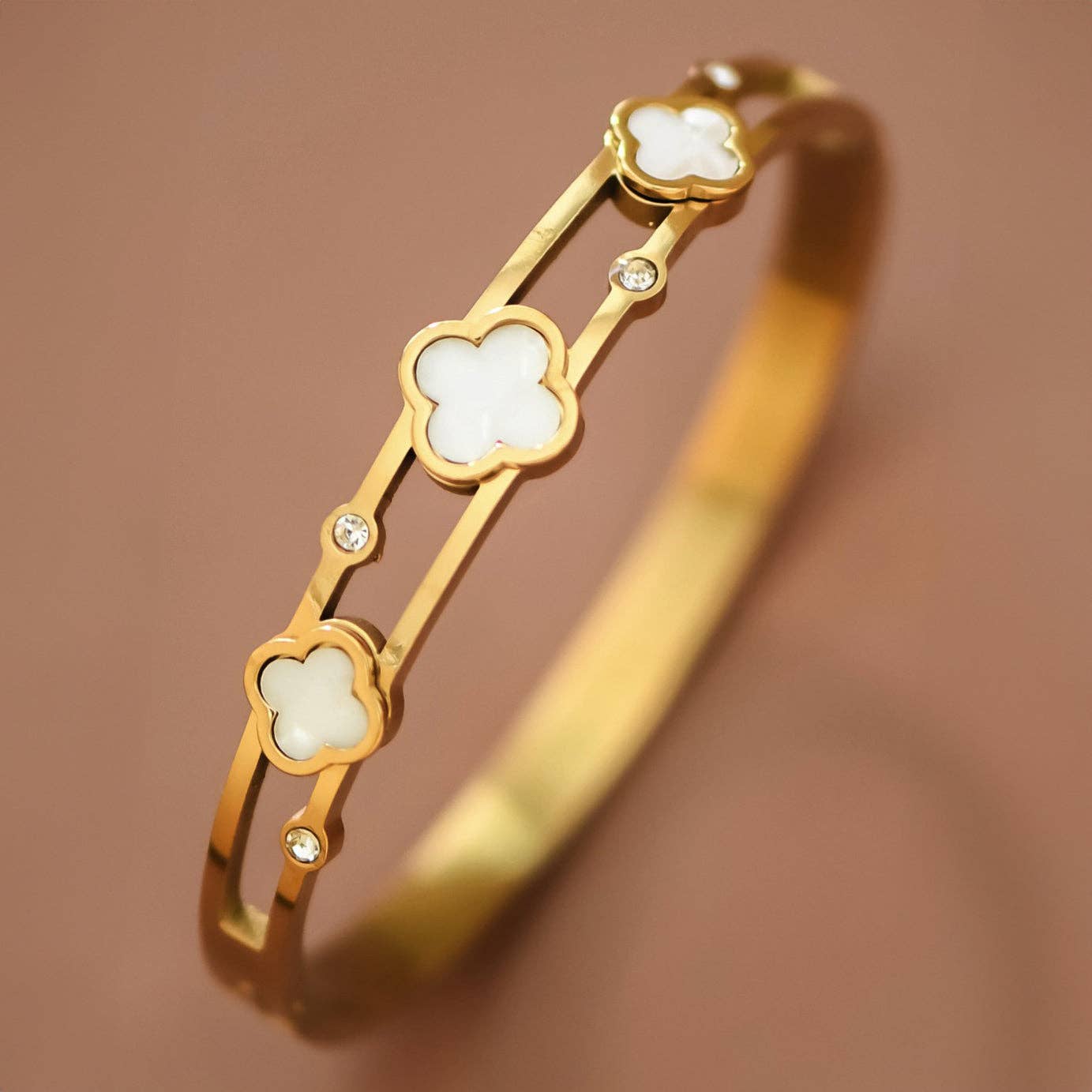 THE CLOVER CUFF