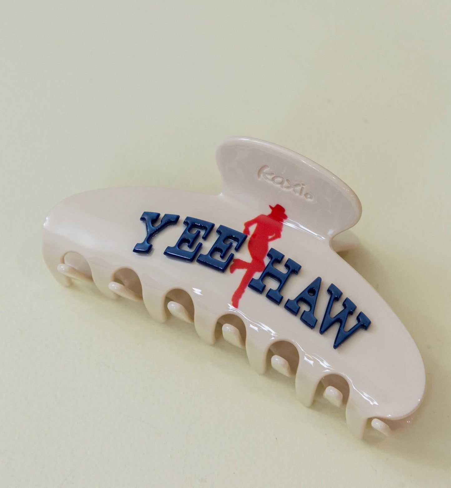 THE YEEHAW CLAW